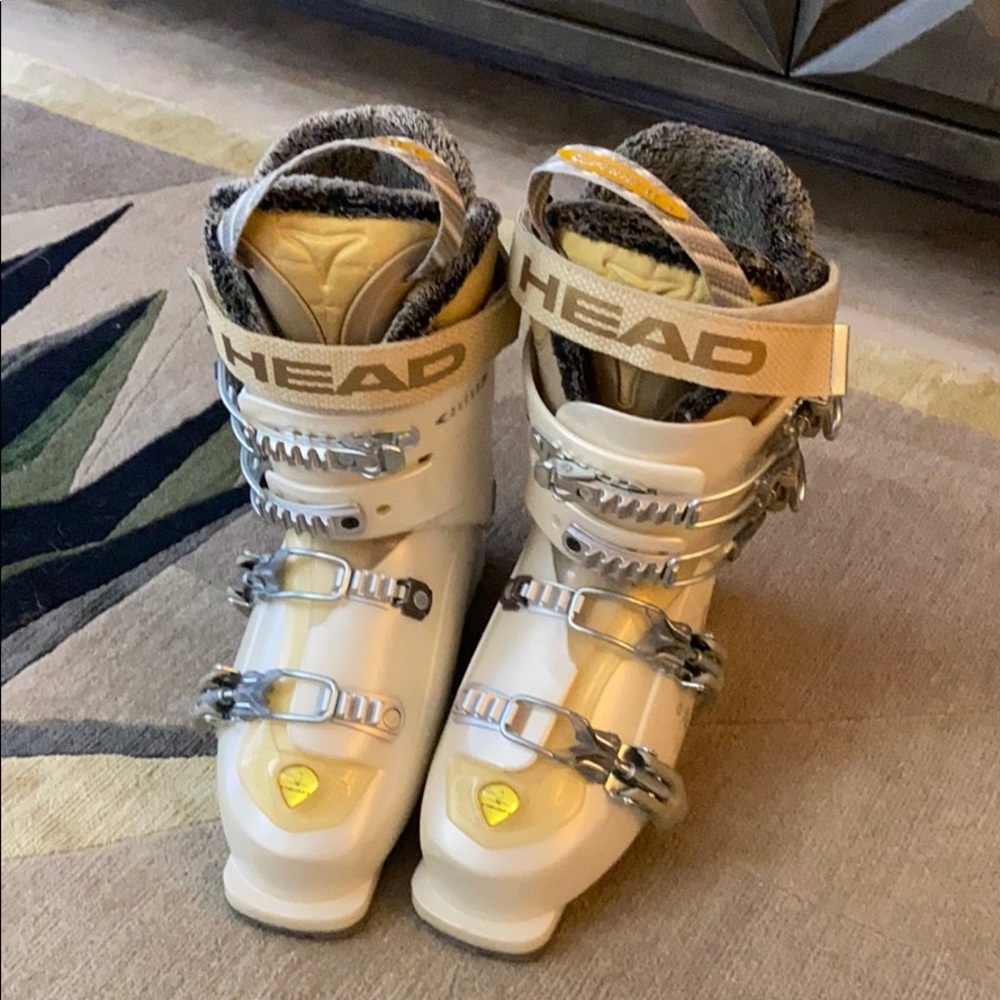 Head Ski boots
